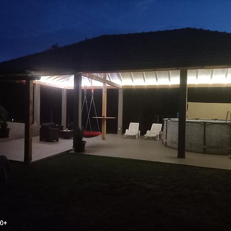 Kuca Za Odmor Braco Lägenhet Donji Zvecaj Exteriör bild