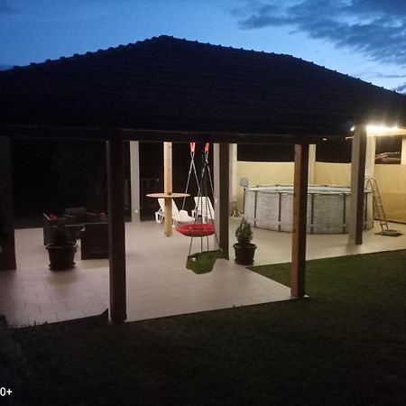 Kuca Za Odmor Braco Lägenhet Donji Zvecaj Exteriör bild