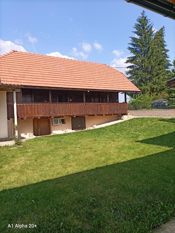 Kuca Za Odmor Braco Lägenhet Donji Zvecaj Exteriör bild